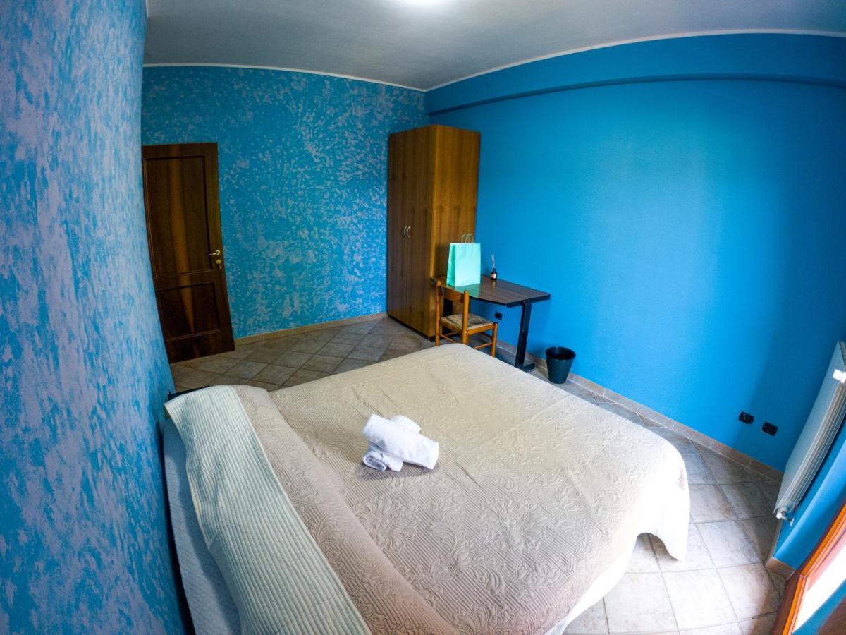 ל'אקווילה B&B Al Solito Posto מראה חיצוני תמונה